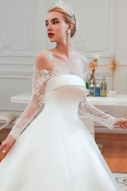 Romantic Lace Long Sleevess Princess Satin Wedding Dress