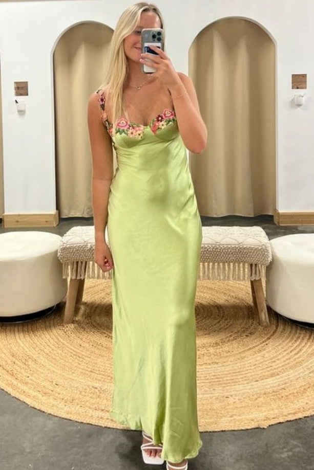 Sahara | Green Spaghetti Straps Sheath Appliques Satin Prom Dress