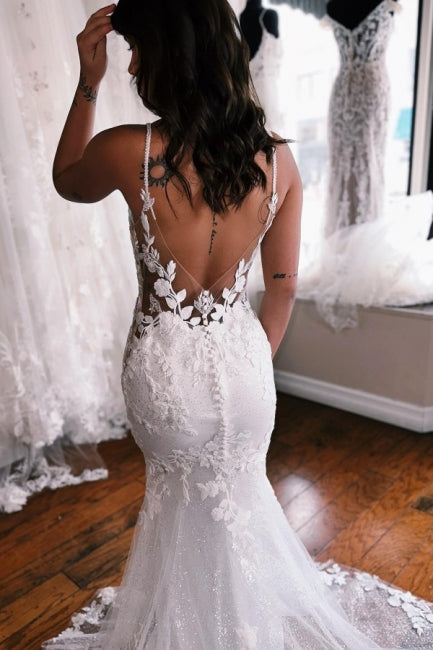 Spaghetti Straps Mermaid Floor Length Lace Wedding Dresses with Chapel Train