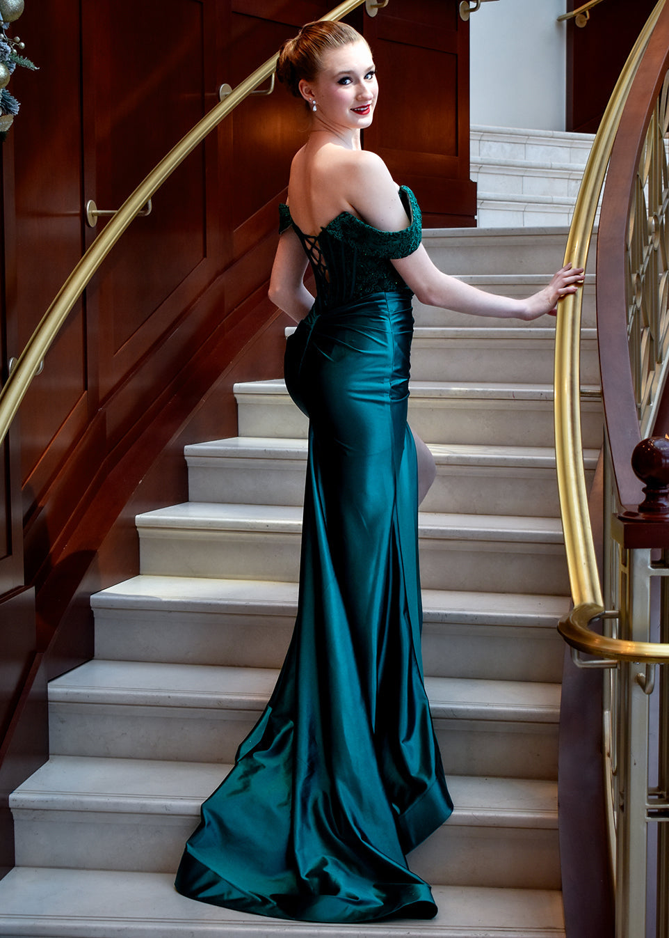 Raelyn |Mermaid Off the Shoulder Satin Prom Dress with Slit