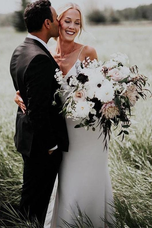 Summer White Beach Column Beach Court Train Wedding Dress