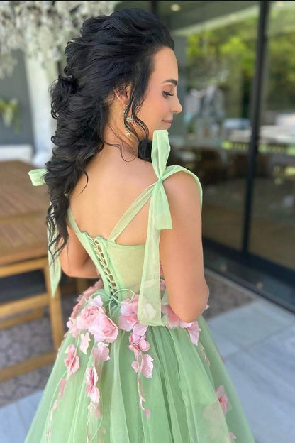 Taurus | Sweet Green A-Line Straps Sleeveless Appliques Tulle Long Prom Dress