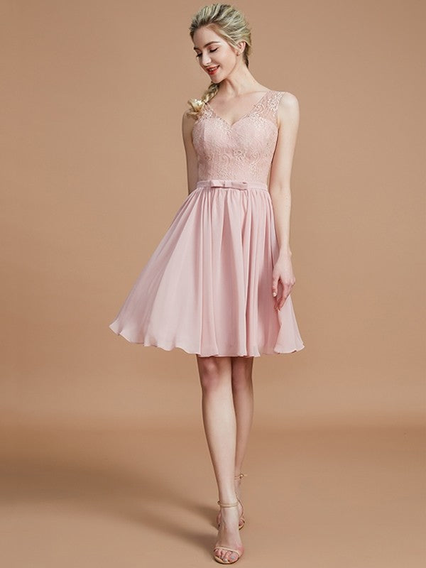 V-Neck Elegant Sleeveless Lace Short/Mini Chiffon Bridesmaid Dresses