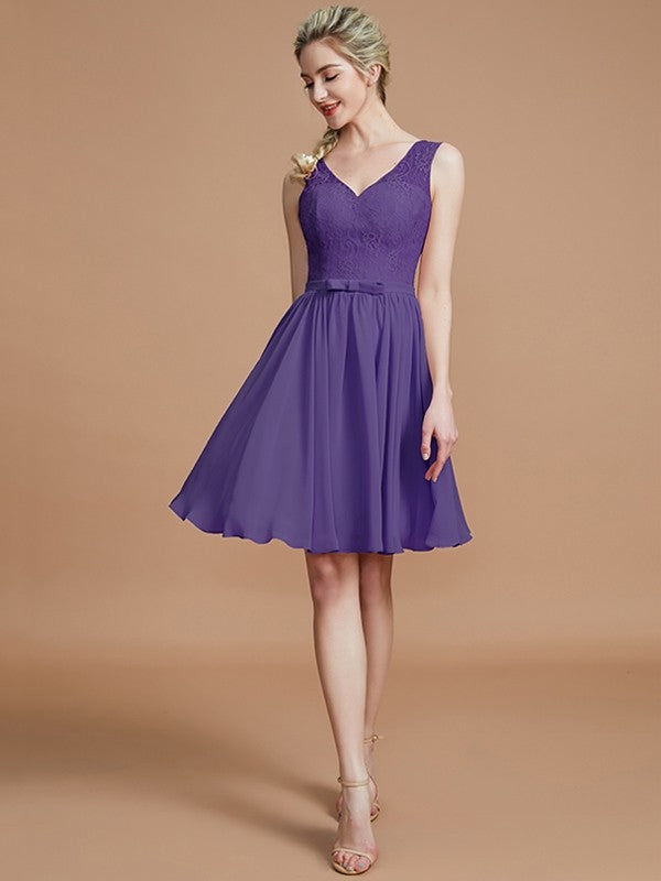 V-Neck Elegant Sleeveless Lace Short/Mini Chiffon Bridesmaid Dresses