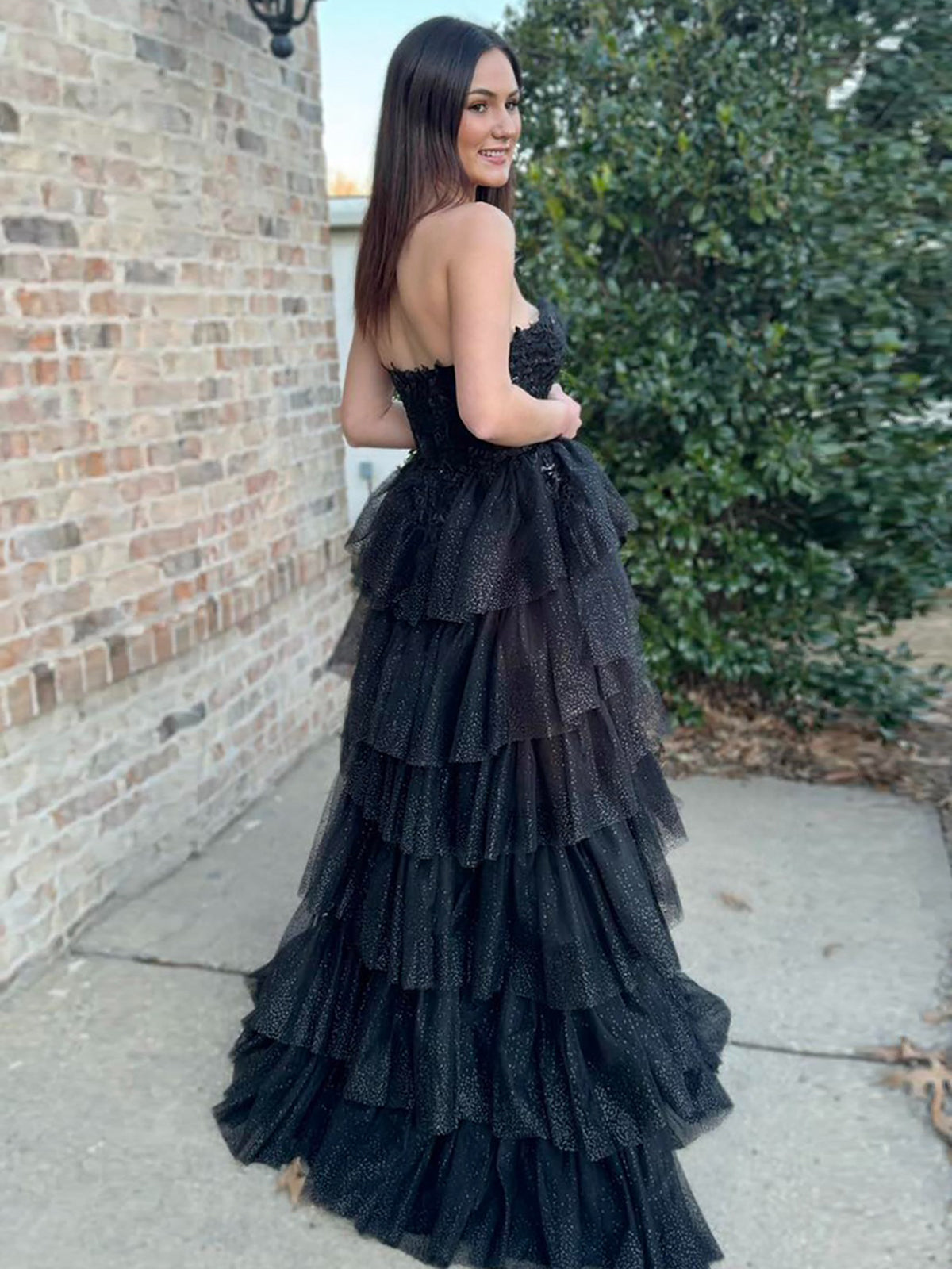 Vina | Black Strapless A Line Tulle Prom Dress With Appliques