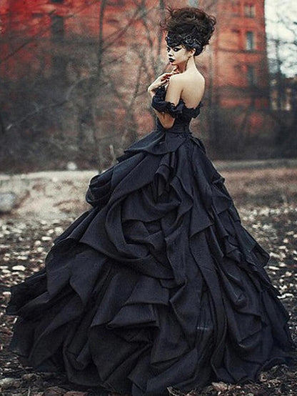 Vintage Black princess wedding dresses with Luxurious Ruffless