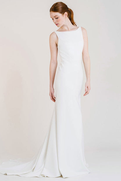 White Casual Wedding Dress With Train Bateau Neck Sleeveless Sexy Backless Satin Fabric Mermaid Bridal Gowns